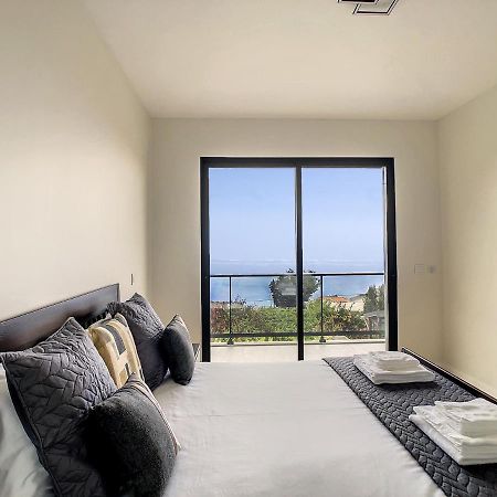 Evoque Villa By Lovelystay Arco da Calheta  Extérieur photo